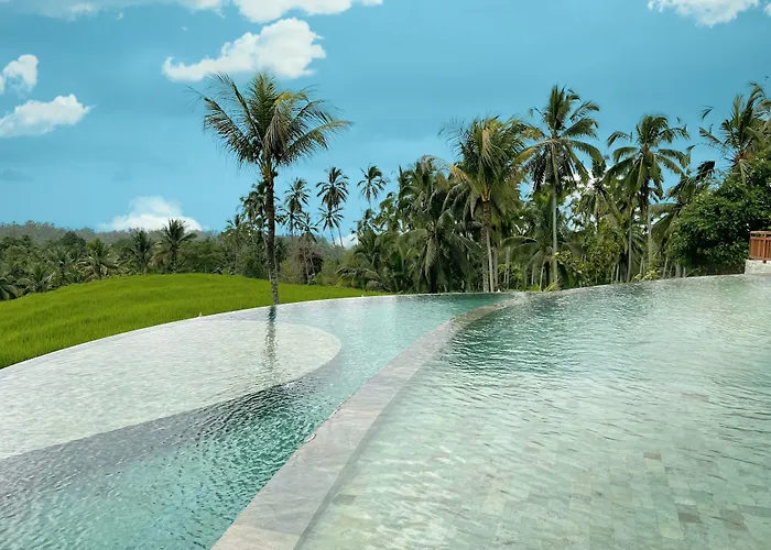 Puri Dajuma Terrace Eco & リゾート 4*